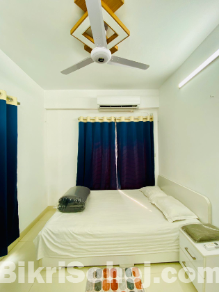 Luxurious 2-BHK Furnished Apartment Rent in Bashundhara R/A